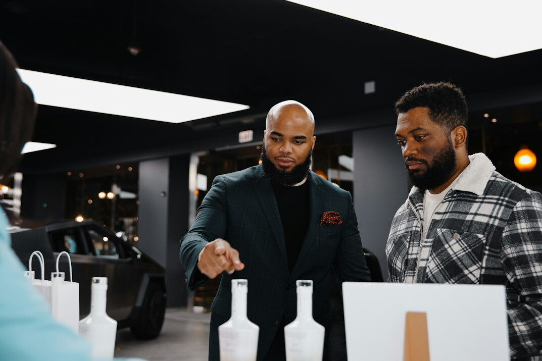 security team meeting in store